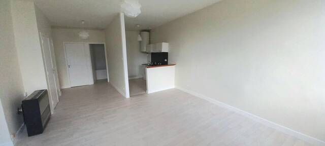 Location Appartement studio 1 pièce 30 m² Montbrison 42600 Centre ville