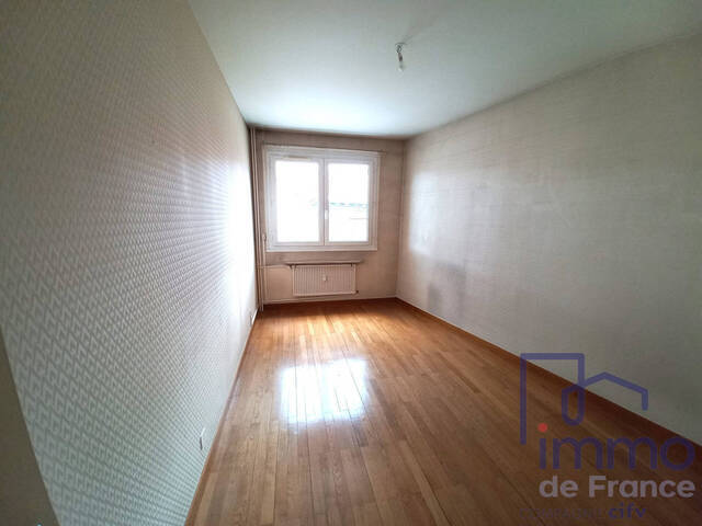 Vente Appartement 3 pièces 72.02 m² Le Chambon-Feugerolles 42500