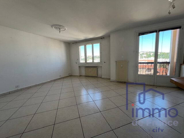 Vente Appartement 2 pièces 56.49 m² Saint-Étienne 42100