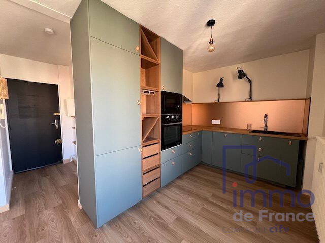 Vente Appartement 2 pièces 45.42 m² Saint-Étienne 42000