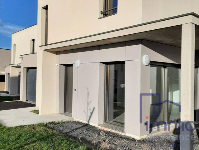 Vente Maison 4 pièces 114.5 m² Saint-Bonnet-les-Oules 42330