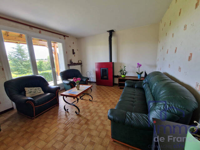 Vente Maison villa 6 pièces 135 m² Sury-le-Comtal 42450