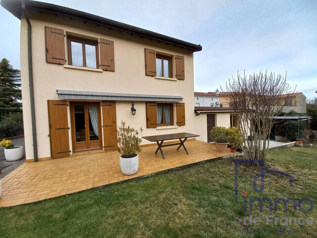 Vente Maison 6 pièces 122 m² Le Chambon-Feugerolles 42500