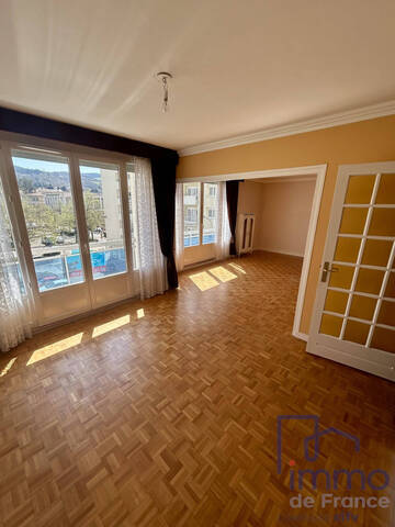 Vente Appartement 4 pièces 102 m² Le Chambon-Feugerolles 42500
