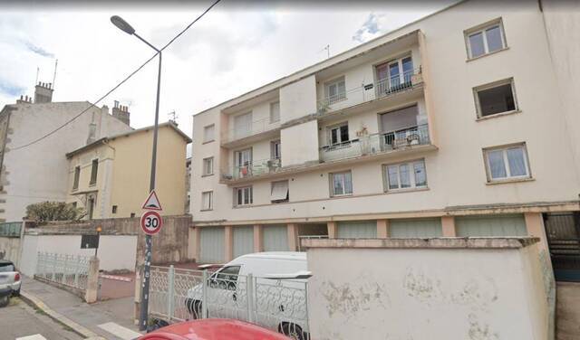 Location Parking garage individuel Saint-Étienne 42000 MONTAUD