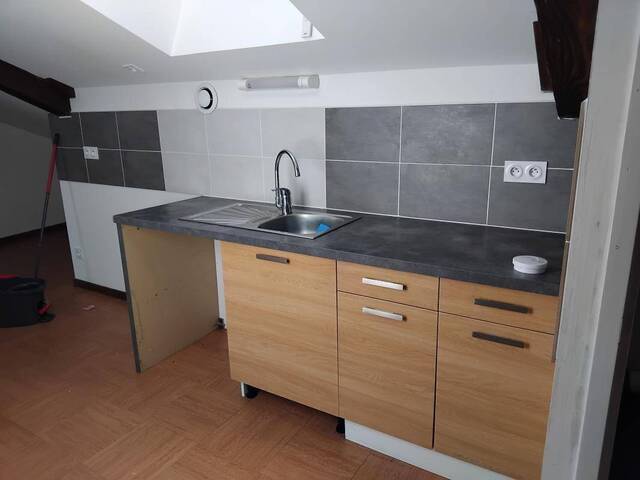 Location Appartement t3 50 m² Luriecq 42380