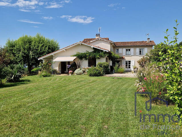 Vente Maison 5 pièces 160 m² Chambœuf 42330