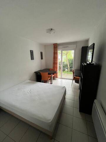 Location Appartement studio 1 pièce 19 m² Saint-Priest-en-Jarez 42270 HÔPITAL NORD