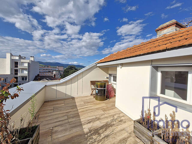 Sale Apartment 5 rooms 139 m² Saint-Chamond 42400