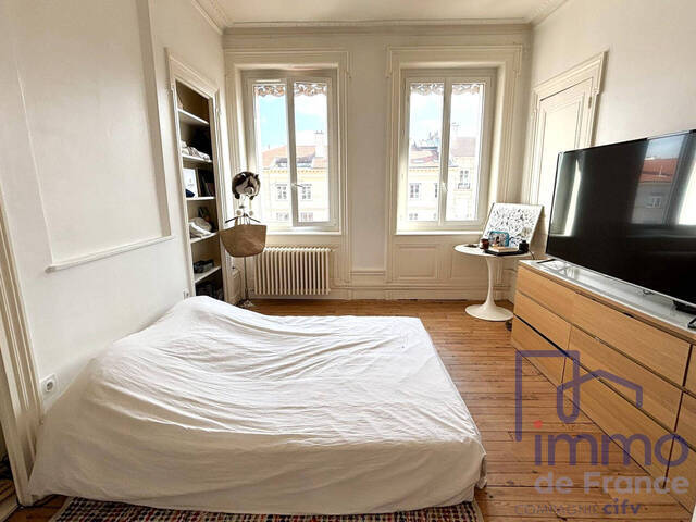 Sale Apartment 3 rooms 91.48 m² Saint-Étienne 42000