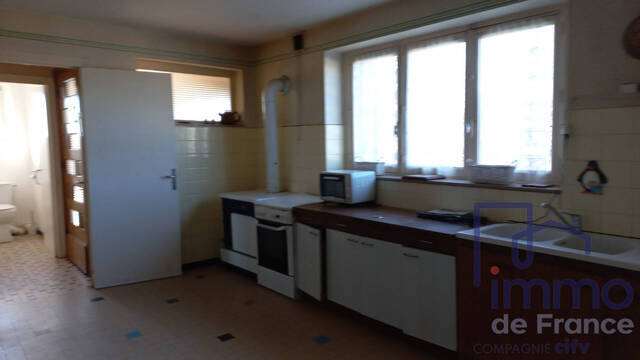 Sale House maison traditionnelle 7 rooms 154 m² Sanssac-l'Église 43320