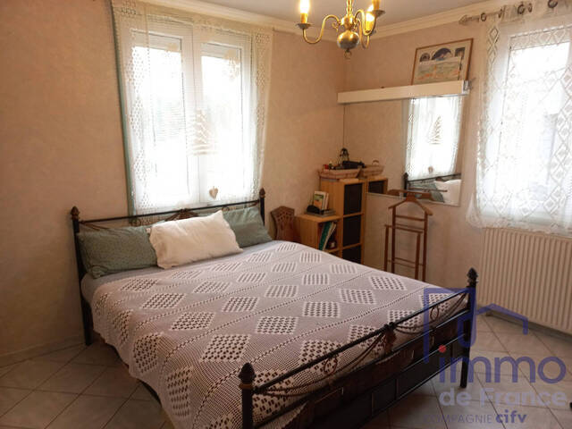 Sale House 6 rooms 126 m² Borne 43350