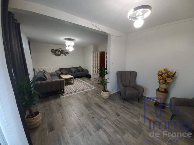 Vente Appartement 5 pièces 86.66 m² Saint-Étienne 42000