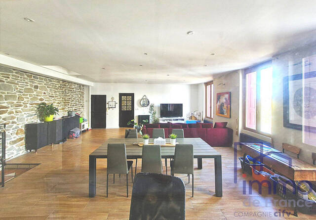 Vente Appartement 5 pièces 139 m² Saint-Chamond 42400