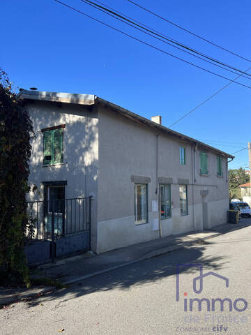 Vente Maison ancienne 7 pièces 137.02 m² Fraisses 42490