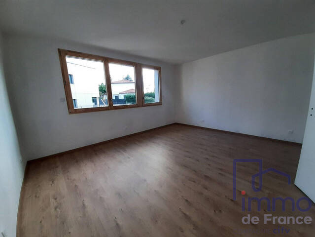 Sale Apartment 4 rooms 85.5 m² Saint-Bonnet-les-Oules 42330