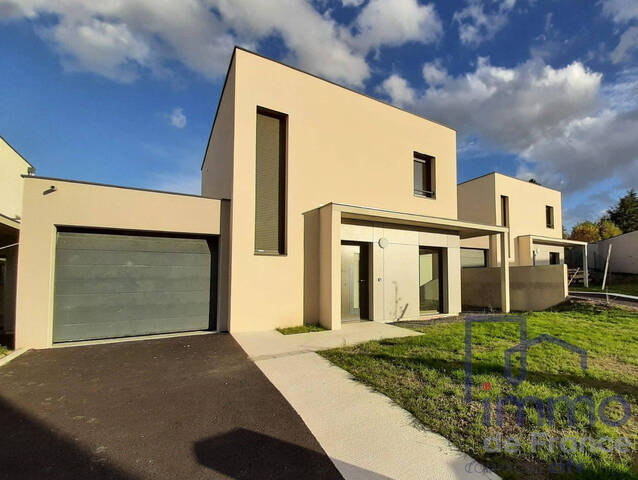 Vente Maison villa 4 pièces 114.5 m² Saint-Bonnet-les-Oules 42330