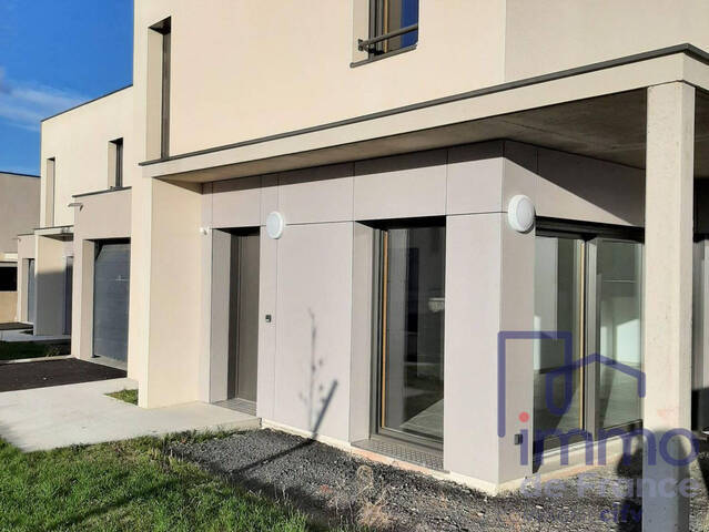 Vente Maison villa 4 pièces 114.5 m² Saint-Bonnet-les-Oules 42330