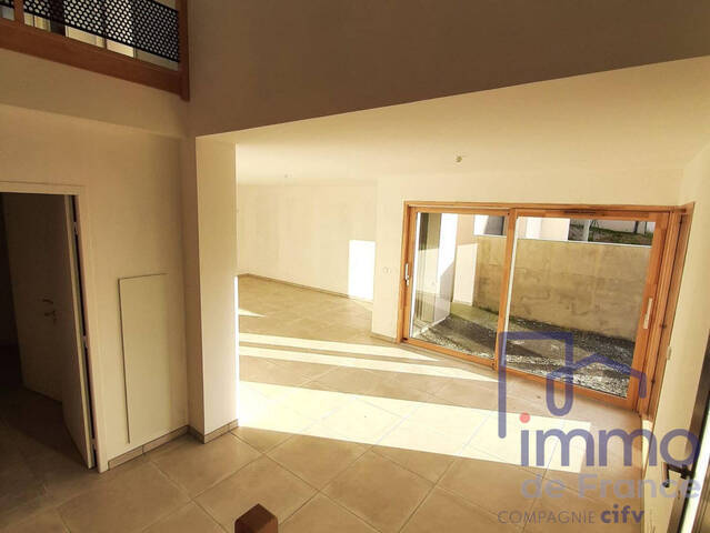 Vente Maison villa 4 pièces 114.5 m² Saint-Bonnet-les-Oules 42330