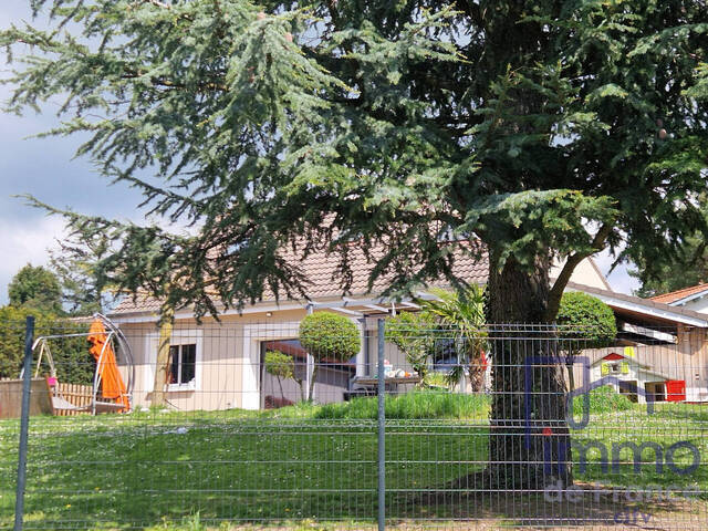 Sale House maison traditionnelle 8 rooms 153 m² Saint-Bonnet-les-Oules 42330
