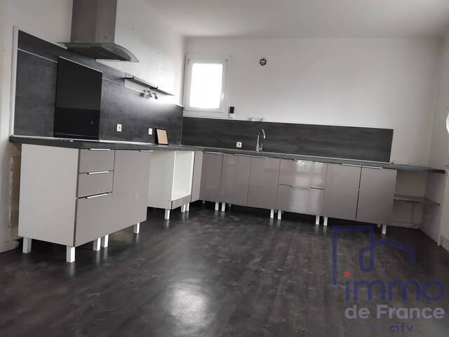 Vente Maison traditionnelle 6 pièces 146.28 m² Montbrison 42600