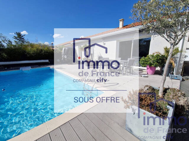 Vente Maison villa 5 pièces 94.95 m² Saint-Cyprien 42160