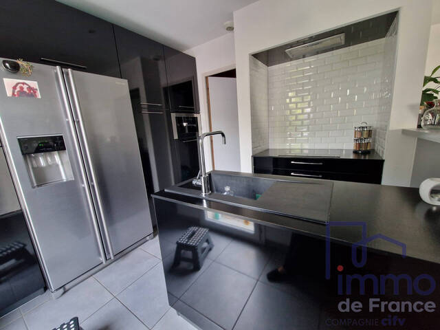 Vente Maison villa 5 pièces 94.95 m² Saint-Cyprien 42160