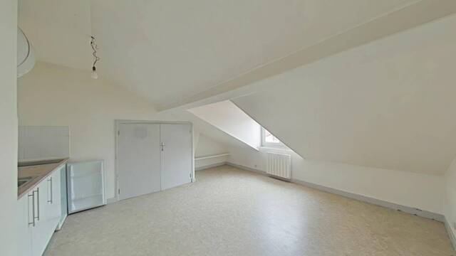Rent Apartment studio 1 room 20 m² Saint-Étienne 42000 HYPER CENTRE