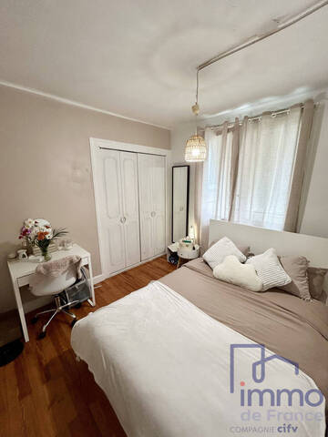 Sale Apartment 4 rooms 87.42 m² Saint-Étienne 42100
