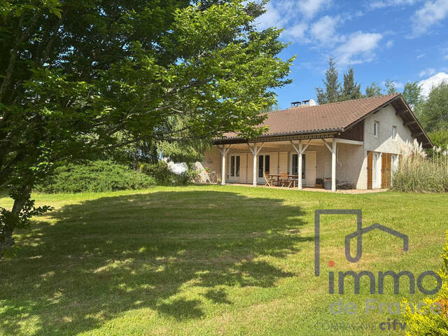 Vente Maison traditionnelle 7 pièces 140 m² Périgneux 42380