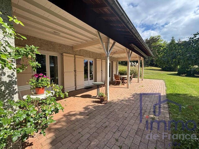 Vente Maison traditionnelle 7 pièces 140 m² Périgneux 42380