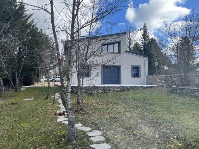 Location Maison individuelle 4 pièces 136 m² Saint-Étienne-Lardeyrol 43260