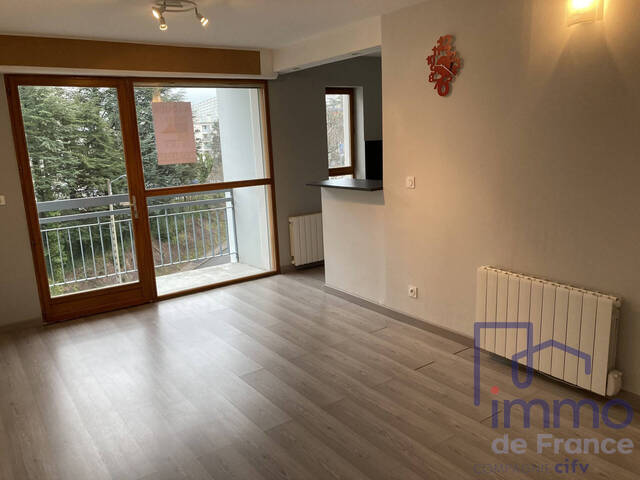 Vente Appartement 1 pièce 29.39 m² Saint-Étienne 42000