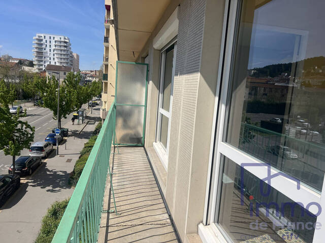 Vente Appartement 1 pièce 26 m² Saint-Étienne 42000
