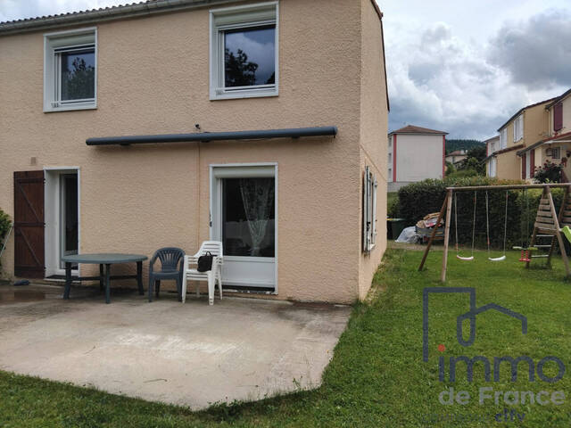 Vente Maison 5 pièces 103 m² Le Chambon-Feugerolles 42500