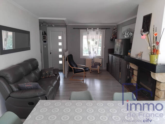 Vente Maison 5 pièces 103 m² Le Chambon-Feugerolles 42500
