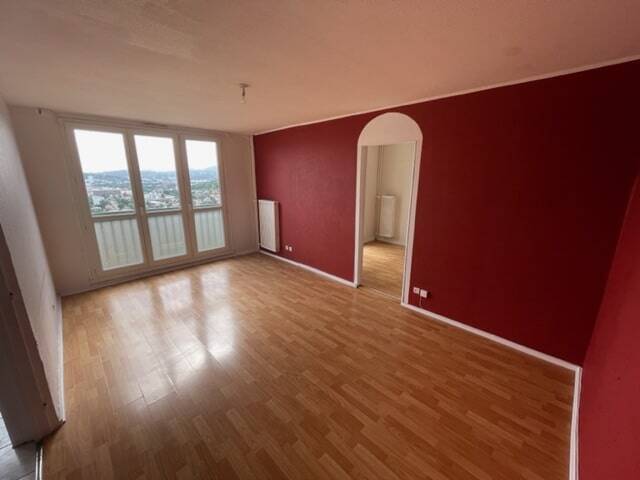 Location Appartement t3 59 m² Villars 42390