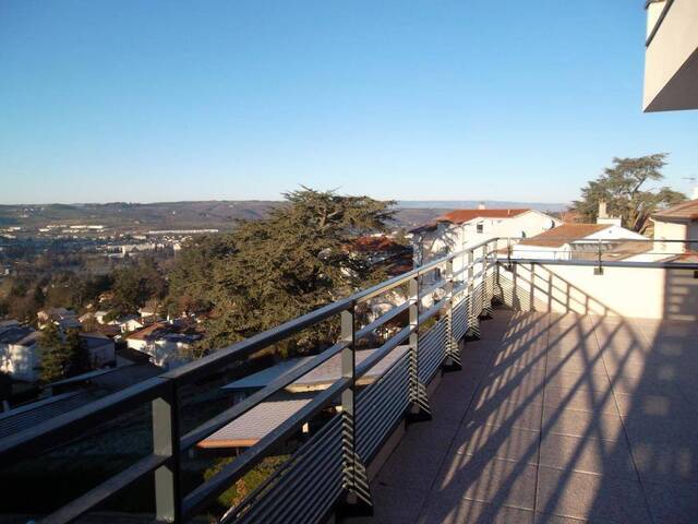 Location Appartement t2 50 m² Saint-Priest-en-Jarez 42270