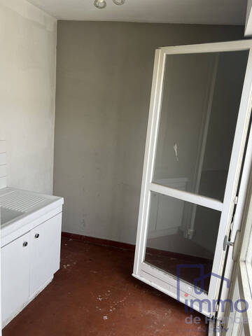 Vente Appartement 1 pièce 27.84 m² Saint-Étienne 42000