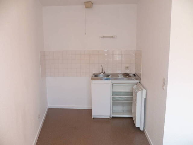 Location Appartement studio 1 pièce 23 m² Saint-Étienne 42100 SAINT ROCH - VALBENOITE