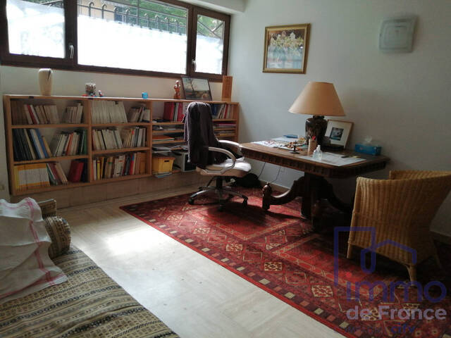 Vente Local professionnel 3 pièces 53 m² Vals-près-le-Puy 43750