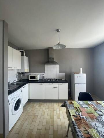 Location Appartement studio 1 pièce 38 m² Brives-Charensac 43700