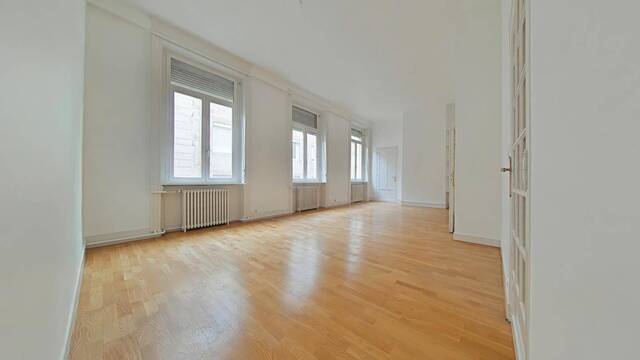 Rent Apartment t4 5 rooms 123 m² Saint-Étienne 42000 HYPER CENTRE