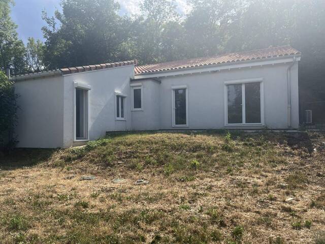 Rent House maison 4 rooms 91 m² Cussac-sur-Loire 43370