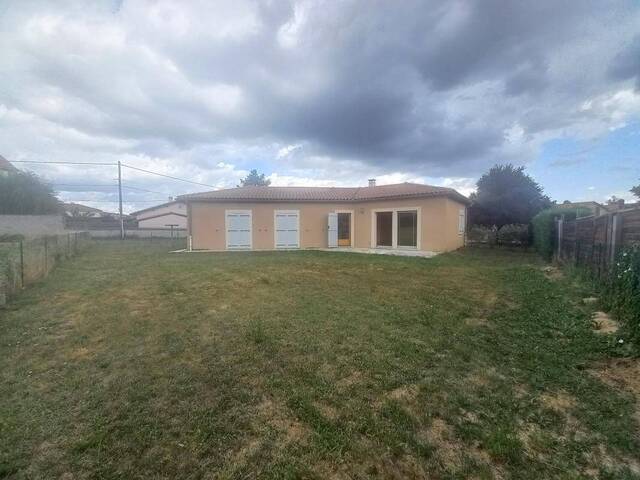 Location Maison individuelle 4 pièces 88 m² Saint-Marcellin-en-Forez 42680