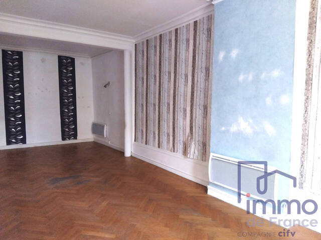 Vente Appartement 2 pièces 77 m² Le Puy-en-Velay 43000