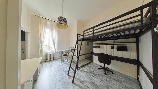 Rent Apartment studio 1 room 20 m² Saint-Étienne 42000 HYPER CENTRE
