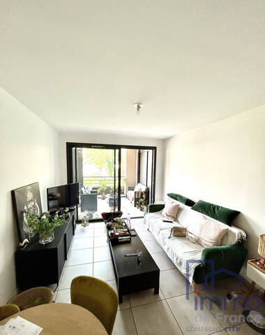 Sale Apartment 2 rooms 45.59 m² Villars 42390