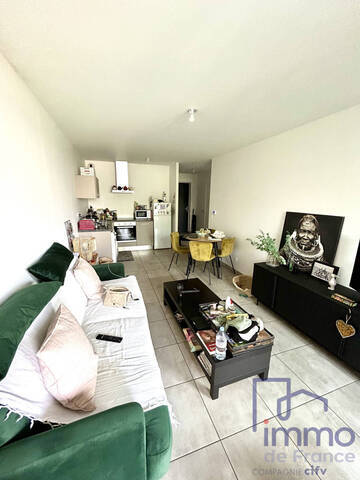 Sale Apartment 2 rooms 45.59 m² Villars 42390