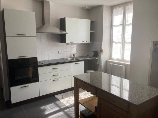 Rent Apartment t3 70 m² Saint-Symphorien-sur-Coise 69590